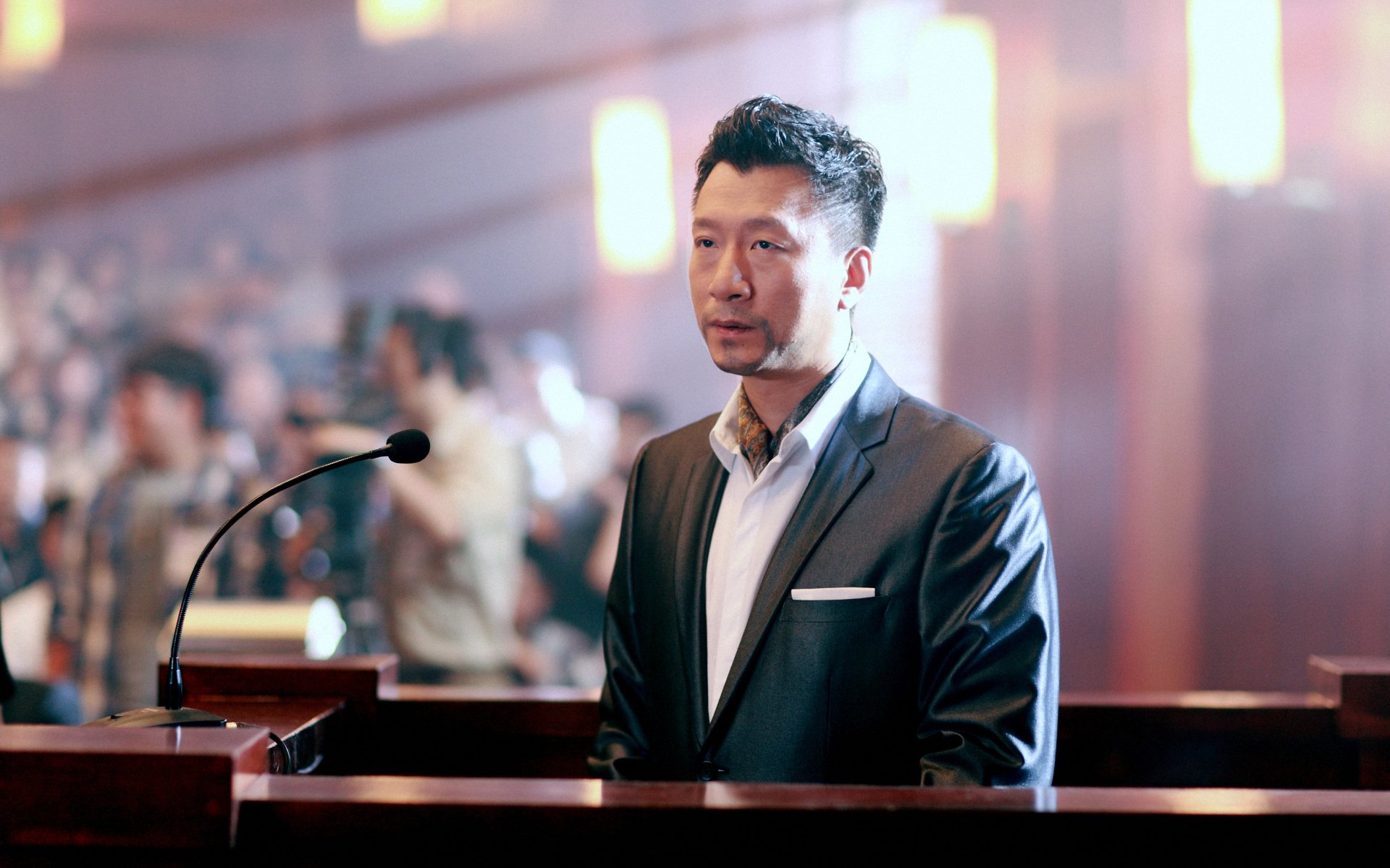 从实力派到综艺咖，孙红雷是否丢失了演员的“神秘感”？嫁给杨振宁19年，翁帆付出了所有，在对方心里只是“莞莞类卿”吗