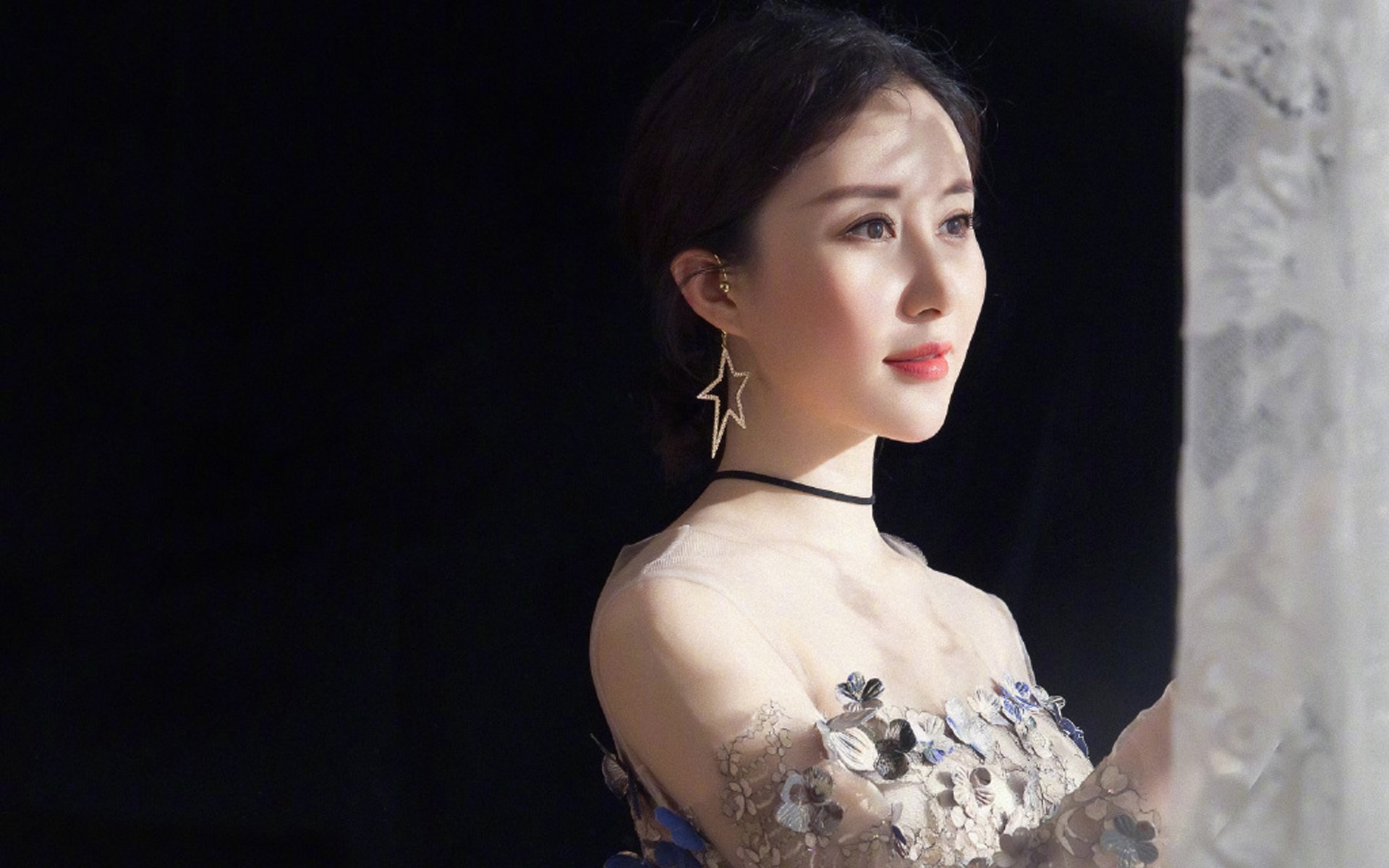 唐艺昕拼二胎？王力宏李靓蕾掐架不止？舒畅重返鱼圈？周洁琼火不起来？魏哲鸣披哥无效参加？