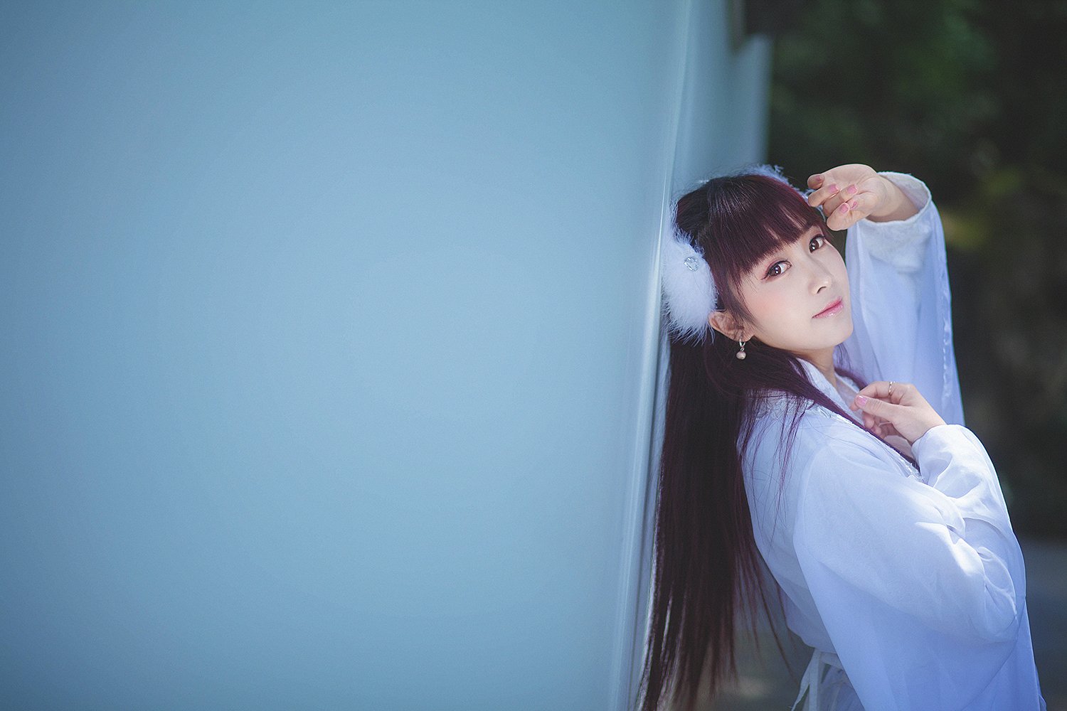 李佳琦“79元眉笔”背刺“所有女生”，一场主播和品牌的“双输”