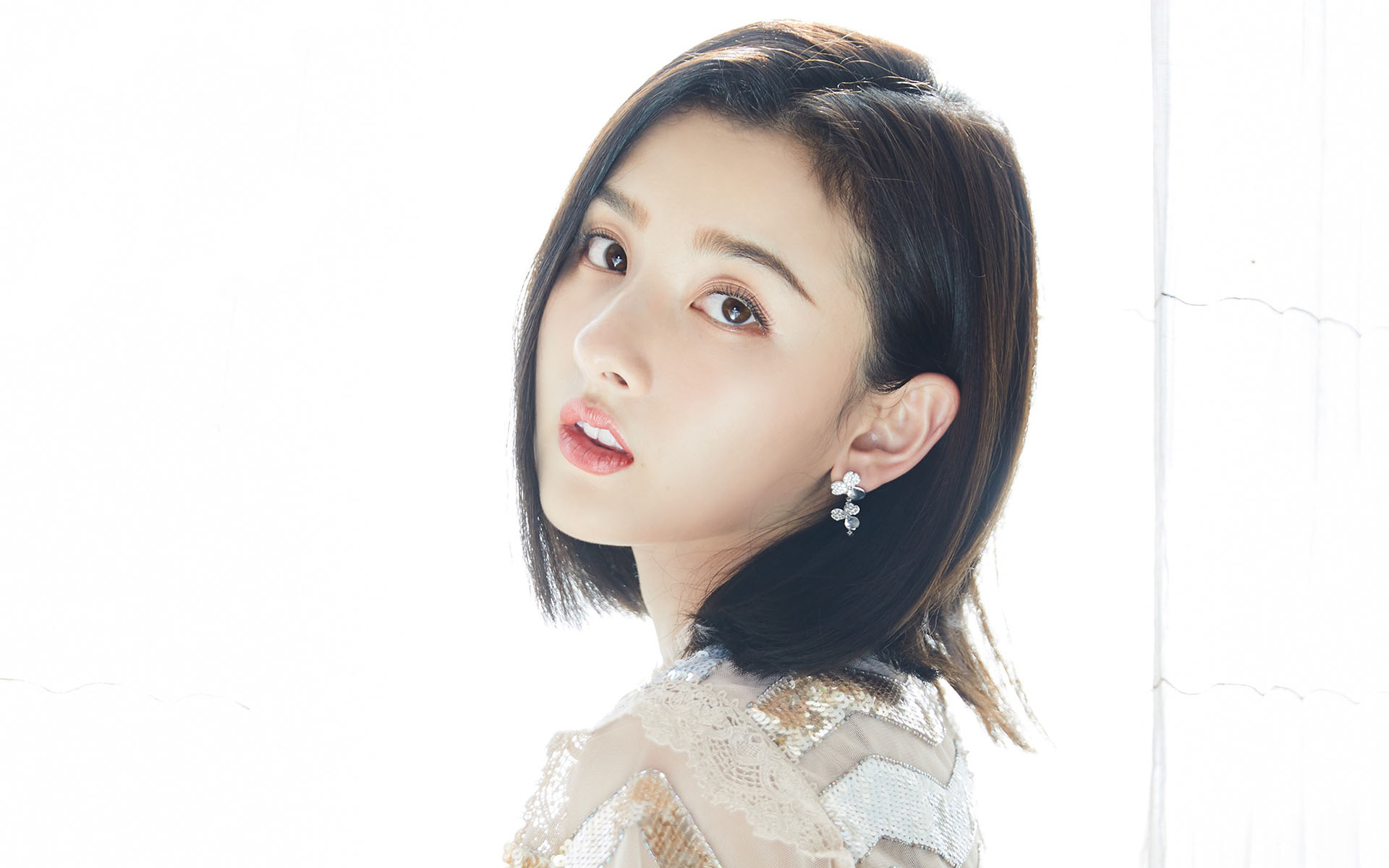 消失2年后，李维嘉现状曝光：独居，才是内向人的天堂！宋祖儿真面目曝光！从小为上位不择手段，她的私生活有多乱？