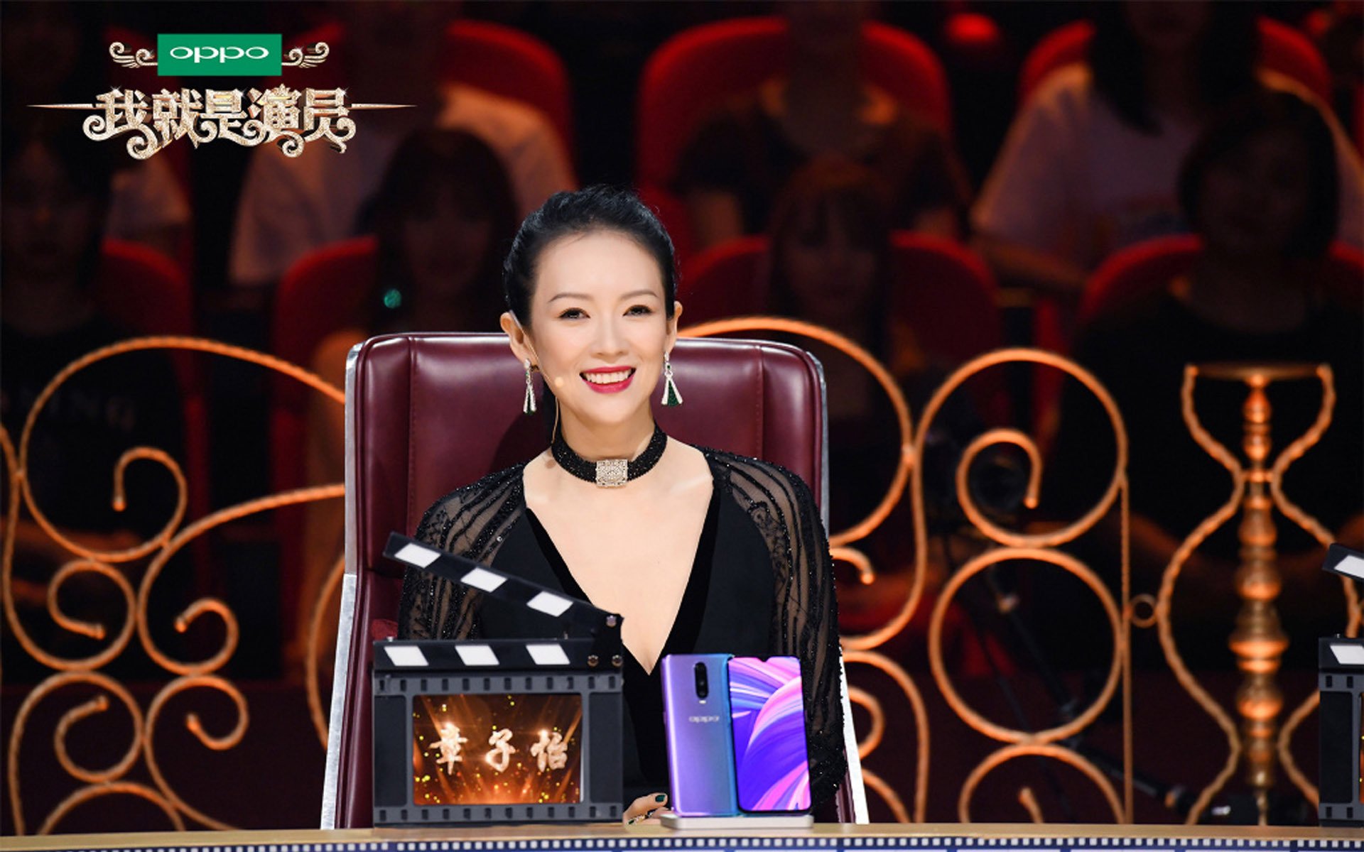 甜蜜！杜海涛节目中情不自禁亲吻妻子，对着镜头喊话妈妈太幽默