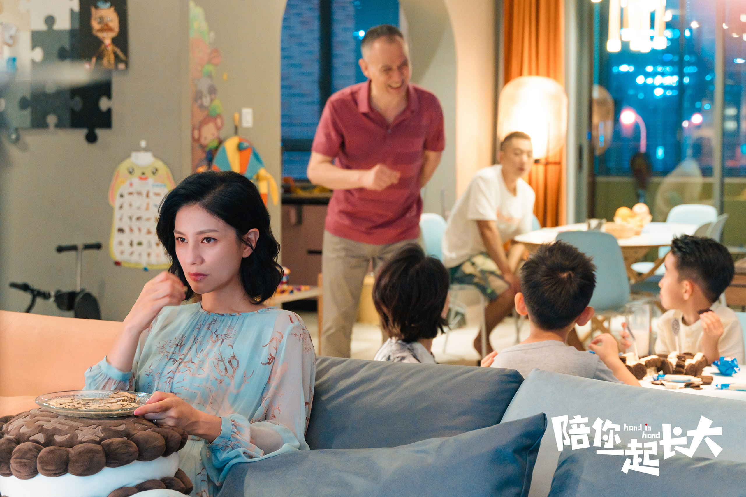 疑似陪李兰迪过生日被嘲：张新成为何不敢承认恋爱？风险太大