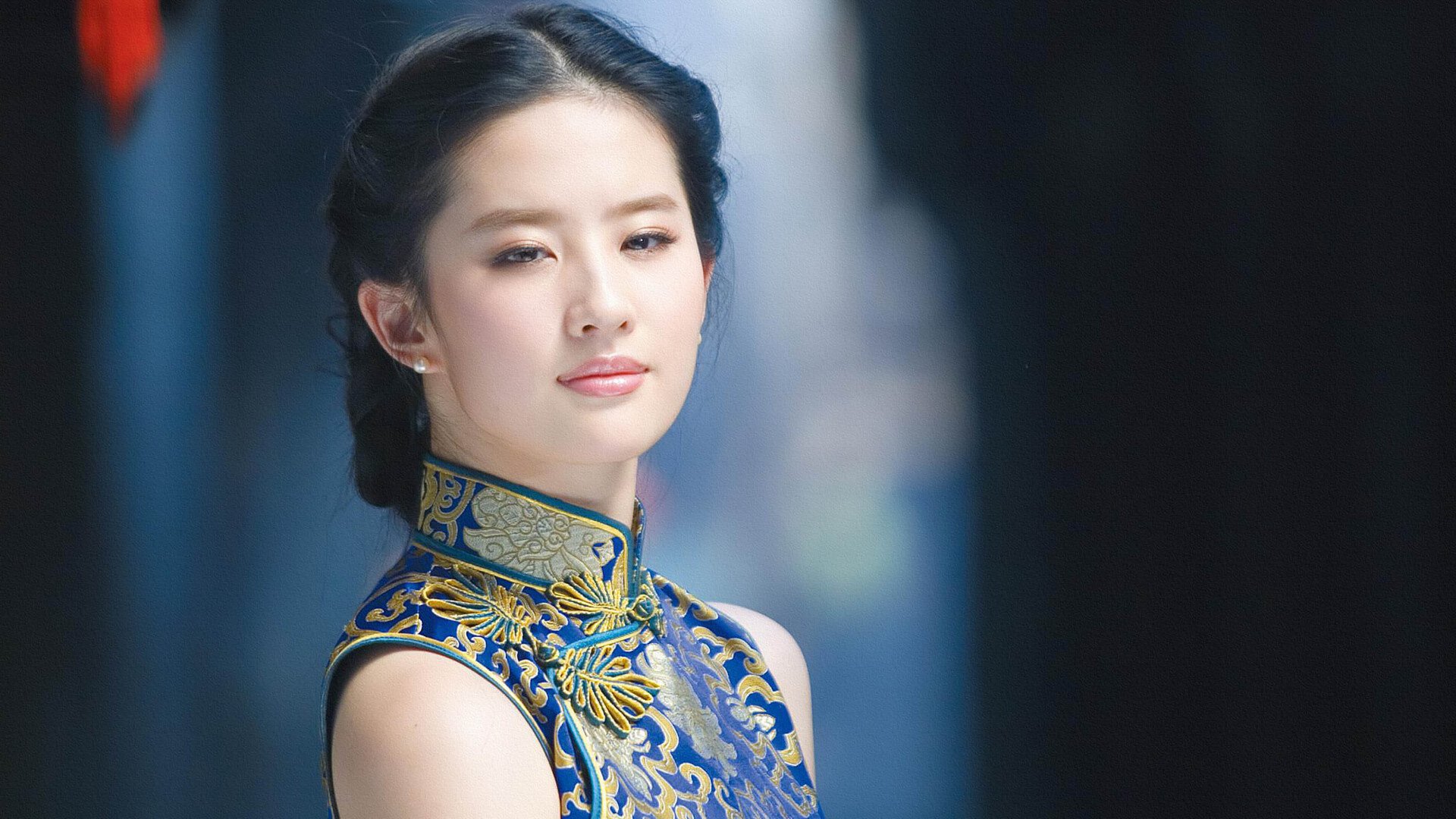 cosmo三十周年女星状态：刘亦菲滤镜开太大，倪妮红色假发质量差